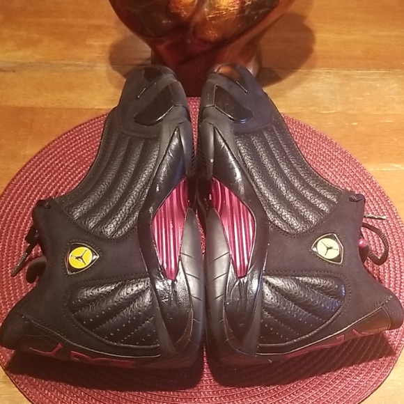 Jordan 14 Retro. Size 10 - Picture 9 of 11